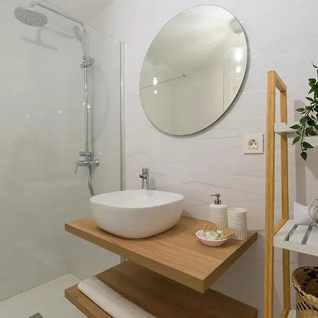 Relaxing Escape Senator-pool View Holiday home